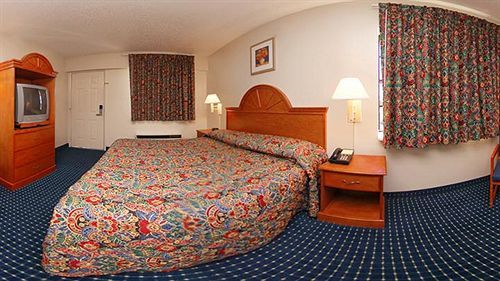 Americana Inn & Suites Tampa Zewnętrze zdjęcie